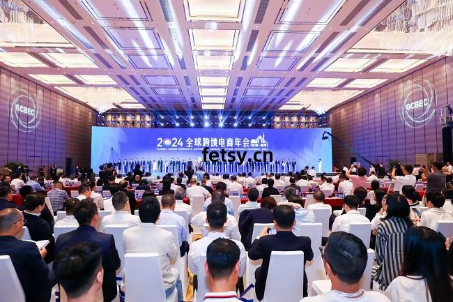 壹(yi)座城市(shi)的十(shi)年會展記憶(yi) 從荒野灘塗到百億產(chan)業